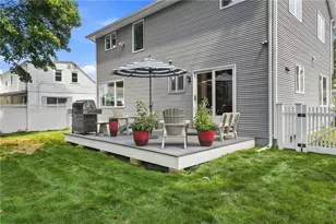 39 Treasure Rd, Narragansett, RI 02882 - Photo 10