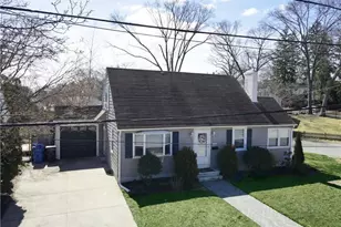 134 Westwood Ave, Cranston, RI 02905 - Photo 1