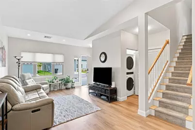 6 West Valley Circle, West Warwick, RI 02893 - Photo 6