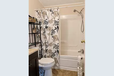 245 Manton Street, Pawtucket, RI 02861 - Photo 14