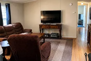245 Manton St, Pawtucket, RI 02861 - Photo 10