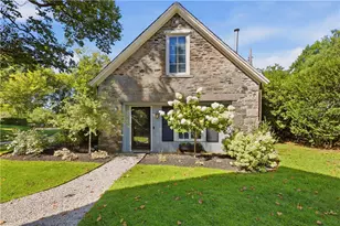 453 Bellevue Ave, Newport, RI 02840 - Photo 1