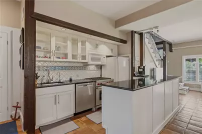 453 Bellevue Avenue #CH, Newport, RI 02840 - Photo 14