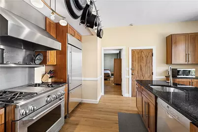 370 Thayer Street #4, Providence, RI 02906 - Photo 10