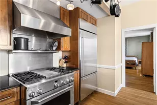 370 Thayer St, Providence, RI 02906 - Photo 8
