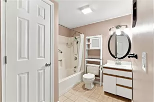 200 Woodlawn Ave, North Providence, RI 02904 - Photo 16