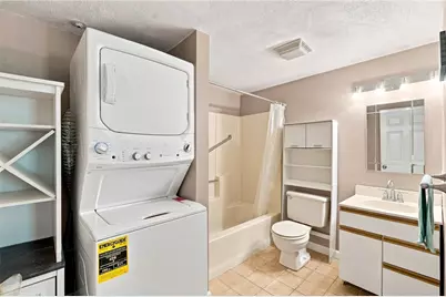 200 Woodlawn Avenue #111, North Providence, RI 02904 - Photo 14
