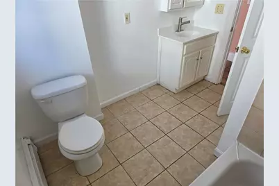 27 Longfellow Terrace, Providence, RI 02907 - Photo 8