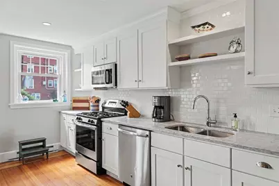 242 President Avenue #7, Providence, RI 02906 - Photo 18