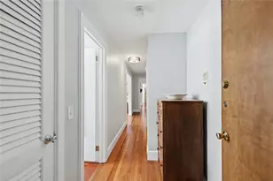 242 President Ave, Providence, RI 02906 - Photo 4