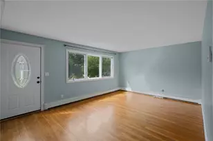 21 Massachusetts Blvd, Portsmouth, RI 02871 - Photo 10