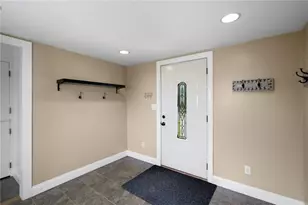21 Massachusetts Blvd, Portsmouth, RI 02871 - Photo 6