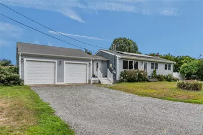 21 Massachusetts Boulevard, Portsmouth, RI 02871 - Photo 2