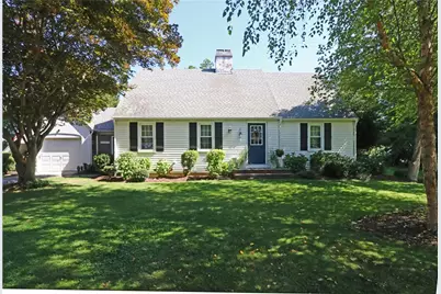 5 North Drive, Middletown, RI 02842 - Photo 1