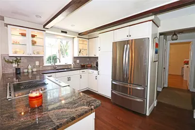 5 North Drive, Middletown, RI 02842 - Photo 16