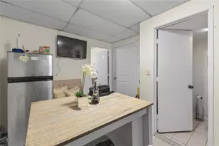 97 Detroit Ave, Providence, RI 02907 - Photo 44