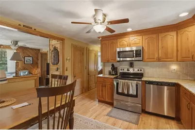 880 Victory Highway, Burrillville, RI 02839 - Photo 10