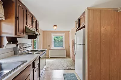 1639 South County Trail, East Greenwich, RI 02818 - Photo 16