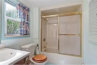 1639 South County Trail, East Greenwich, RI 02818 - Photo 34
