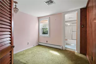 1639 S County Trl, East Greenwich, RI 02818 - Photo 30