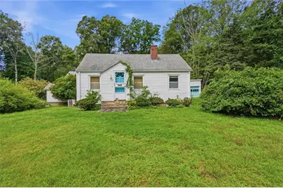 1639 South County Trail, East Greenwich, RI 02818 - Photo 2