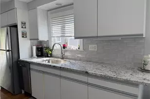 88 Terrace Ave Ave E, East Providence, RI 02915 - Photo 10