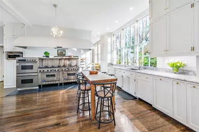 115 Narragansett Avenue, Newport, RI 02840 - Photo 6