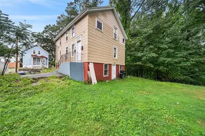 8 Thomas Avenue, Pawtucket, RI 02860 - Photo 18