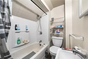 8 Thomas Ave, Pawtucket, RI 02860 - Photo 16