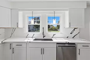 59 Newbury Ave, Woonsocket, RI 02895 - Photo 10