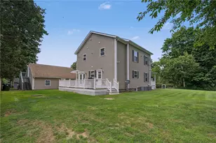 81 Rogers Ave, Barrington, RI 02806 - Photo 44