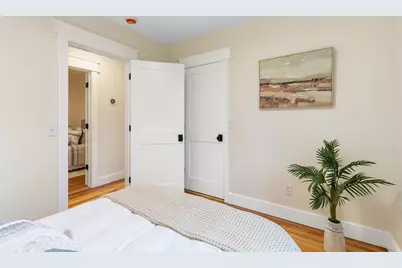 540 Middle Highway, Barrington, RI 02806 - Photo 20