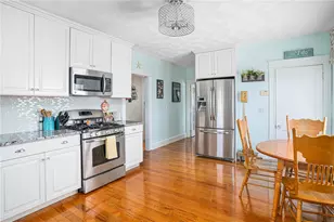 49 N County St, East Providence, RI 02914 - Photo 12