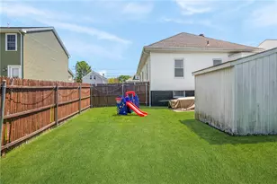 49 N County St, East Providence, RI 02914 - Photo 30