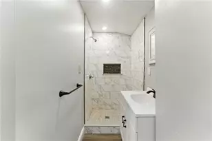5 Bradley St, Providence, RI 02908 - Photo 16