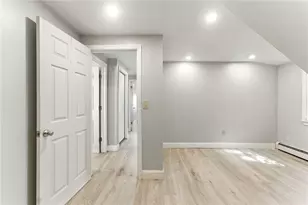 5 Bradley St, Providence, RI 02908 - Photo 18