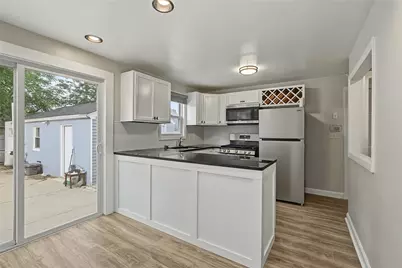 15 Don Court, Pawtucket, RI 02861 - Photo 2