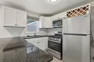 15 Don Ct, Pawtucket, RI 02861 - Photo 4