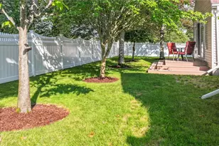 8 Continental Rd, Smithfield, RI 02828 - Photo 4