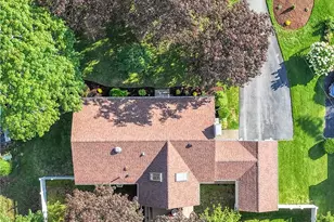 8 Continental Rd, Smithfield, RI 02828 - Photo 6