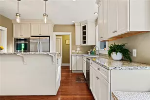 49 Laurel Ave, Providence, RI 02906 - Photo 14