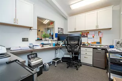 1155 Newport Avenue, Pawtucket, RI 02861 - Photo 12