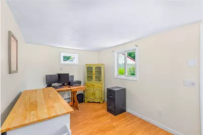 30 Beacon Circle, Cranston, RI 02910 - Photo 14