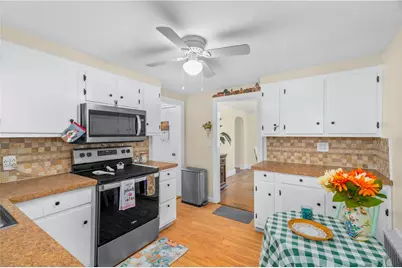 30 Beacon Circle, Cranston, RI 02910 - Photo 8