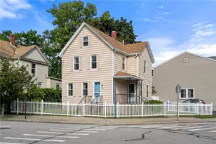 180 Beechwood Ave, Pawtucket, RI 02860 - Photo 16