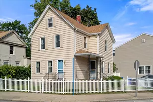 180 Beechwood Ave, Pawtucket, RI 02860 - Photo 1