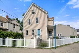 180 Beechwood Ave, Pawtucket, RI 02860 - Photo 14