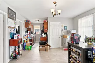419 Orms St, Providence, RI 02908 - Photo 8