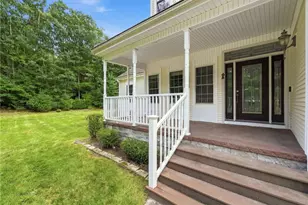 559 Victory Hwy, West Greenwich, RI 02817 - Photo 2