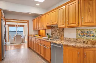 133 Terrace Ave, East Providence, RI 02915 - Photo 30